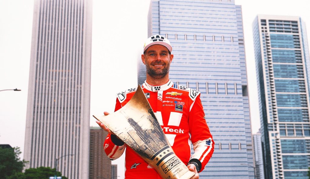 svg_wins-chicago_002_nascar_2025.jpg