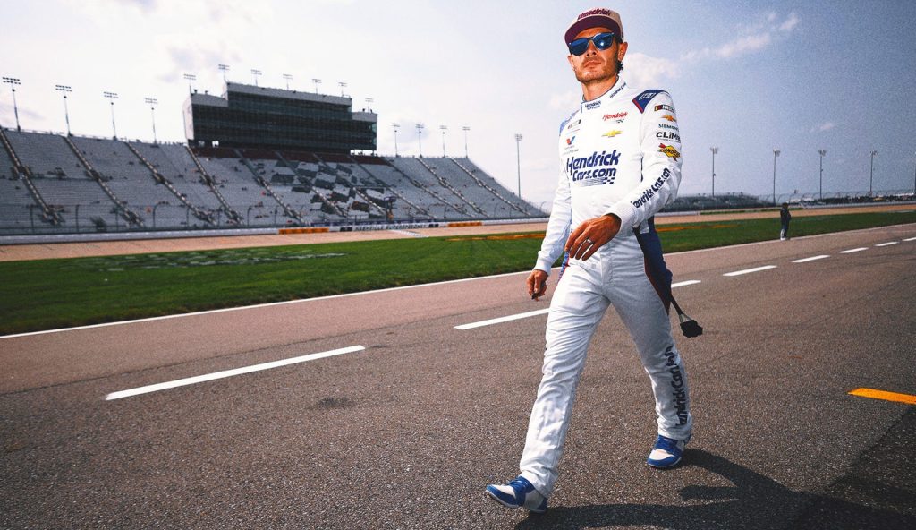 kyle-larson_nascar_locked-in-playoffs_2025.jpg